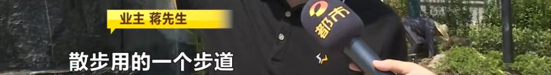 DƬ